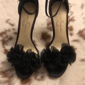 Black Jessica heels with flowering across toe